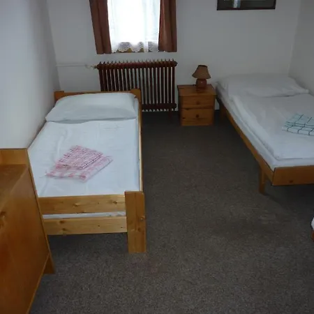 Flora Dolni Misecky Hotel 3*
